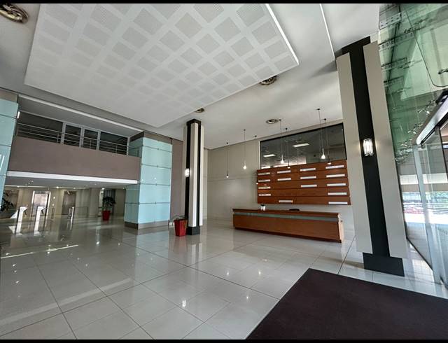 1,929M² OFFICE TO LET IN SANDTON CENTRAL